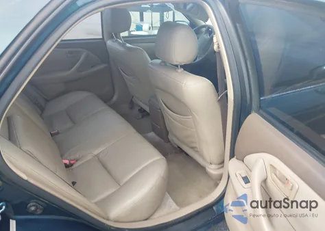 1997 Toyota Camry Xle z USA, uszkodzony, nr VIN 4T1BG22K2VU075437